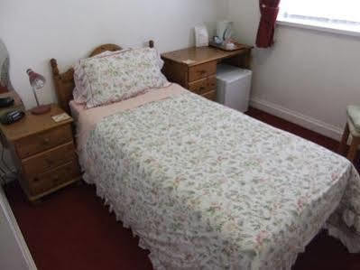 The New Inn Guest House Bridgend  Bagian luar foto